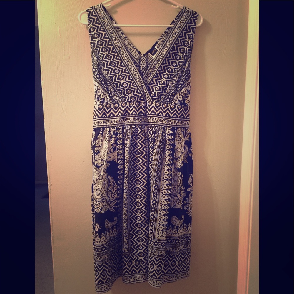 Bila Dress Black Cream Dress Size M